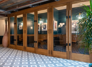 Meeting room 1 Butterwick, Metro Bldg, Hammersmith W6 8DL West London