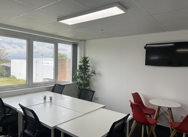 100 m² Shared office  in West Yorkshire, Richardshaw Road (LS28 6LE) - 5 | MatchOffice