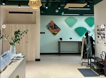 Business center Richardshaw Road LS28 6LE West Yorkshire