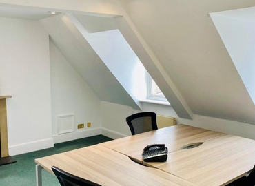Business center Castle Hill House 12 Castle Hill Windsor, SL4 1PD SL4 1PD Windsor