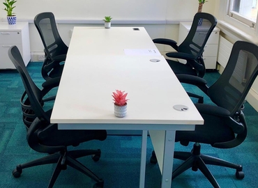 Business center 85 High Street Tunbridge TN1 1XP Kent