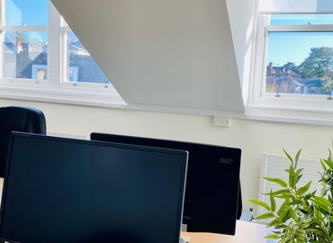 Business center 85 High Street Tunbridge TN1 1XP Kent