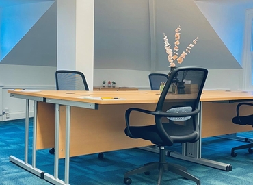 Business center 85 High Street Tunbridge TN1 1XP Kent