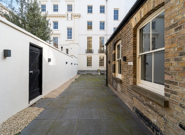 Business center 4 Bloomsbury Place  WC1A 2QA The City of London