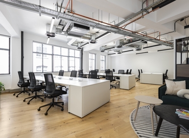 Business center Sekforde House London, United Kingdom EC1R 0HA East London