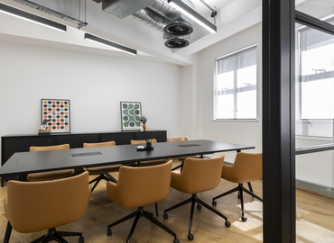 Business center Sekforde House London, United Kingdom EC1R 0HA East London