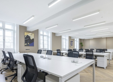 Business center 33 Cavendish Square W1G 0PW West London
