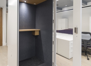 Business center Tennyson House, 159-165 Great Portland Street W1W 5PA West London