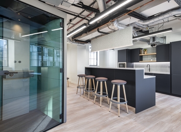 Business center Cannon Street 120 EC4N 6AS Central London