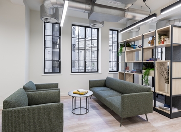 Business center Cannon Street 120 EC4N 6AS Central London