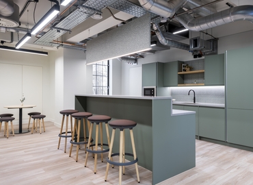 Business center Cannon Street 120 EC4N 6AS Central London