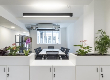 Business center 13 Austin Friars EC2N 2HE West London