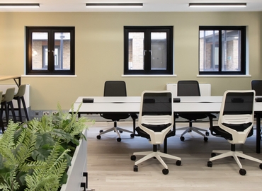 Office Hatchers Yard SE1 3LE East London