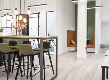 Office Hatchers Yard SE1 3LE East London
