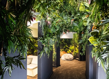 Business center 127 Portland Street M1 4PZ Manchester