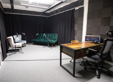 Business center 127 Portland Street M1 4PZ Manchester