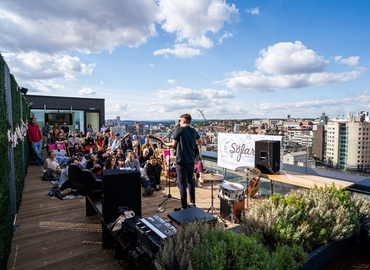 Meeting room New Station Street LS1 4JB Leeds City Centre