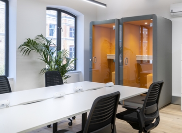 Business center Parker Street 40-42 WC2B 5PQ Central London