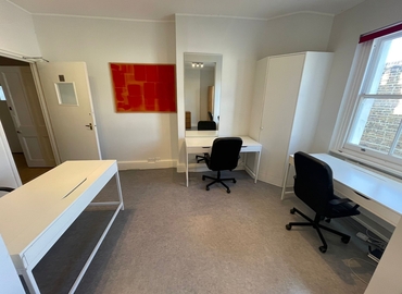 24 m² Business space in West London, Portobello Road 240a (W11 1LL) - 1 | MatchOffice.com