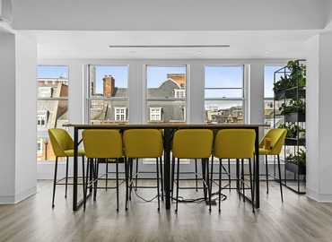 Office 23-35 Great Titchfield Street W1W West London