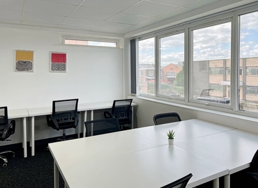 100 m² Shared workspace  in West Yorkshire, Richardshaw Road (LS28 6LE) - 12 | MatchOffice