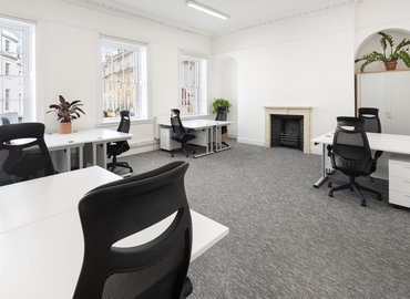 80 m² Serviced office in Bath and North East Somerset, Old Bond Street 16-17 (BA1 1BP) - 1 | MatchOffice.com