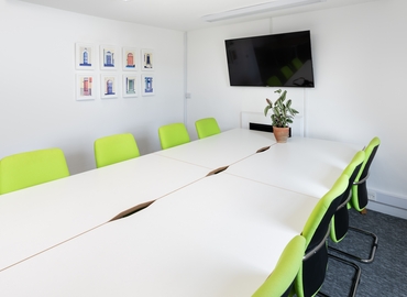 Business center Old Bond Street 16-17 BA1 1BP Bath and North East Somerset