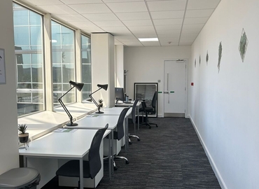 Business center High Street 125 RH10 1DQ Crawley