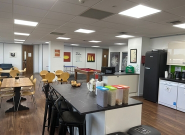 Business center High Street 125 RH10 1DQ Crawley