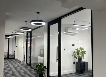 Office for rent in North London, Western Avenue 620, 85 m² - MatchOffice.co.uk