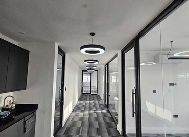  Office to let in North London, Western Avenue 620, 85 m² - MatchOffice.co.uk