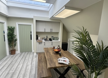 15 m² Business center in Kingston upon Thames, 9 Crown Passage (KT1 1JD) - 1 | MatchOffice
