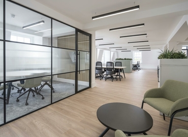 Business center 10-11 Charterhouse Square EC1M 6EE The City of London