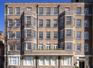 Business center 10-11 Charterhouse Square EC1M 6EE The City of London