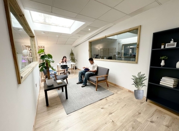 Office Wallis Rd E9 5LN East London