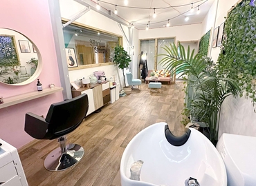  Office space space in East London, Lyon Road 17, 26 m² - MatchOffice.co.uk