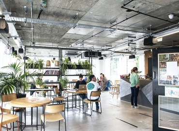  Office to let in East London, Rookery Court 102, 150 m² - MatchOffice.co.uk