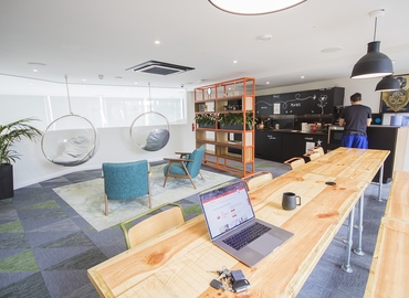  Office to rent in East London, Rookery Court 102, 150 m² - MatchOffice.co.uk