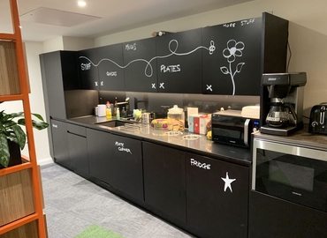 Office for rent in East London, Rookery Court 102, 150 m² - MatchOffice.co.uk