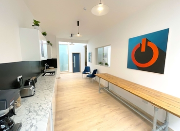 Office High Road Leyton 679 E10 6RA East London