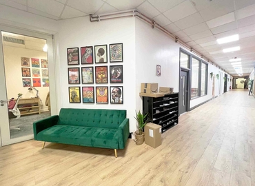 Office High Road Leyton 679 E10 6RA East London