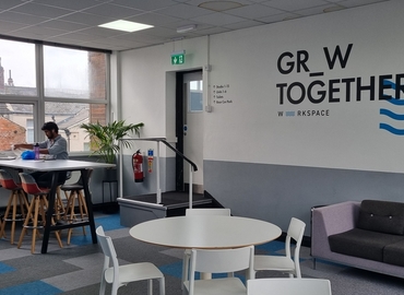 Business centre  in Lancashire, Ribbleton Lane 9-15, 110 m² - MatchOffice.co.uk
