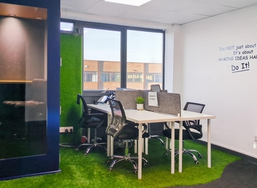 Office Radley House LS28 6LE Leeds City Centre