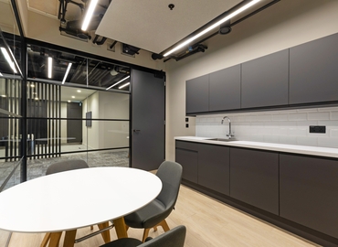 Business center 135 Park Street SE1 9EA Central London