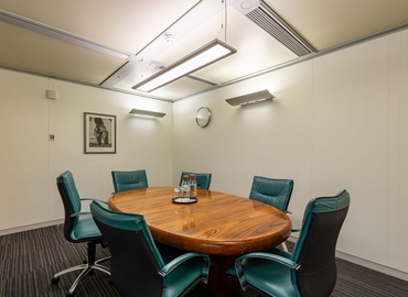 Business center Theobald Street WD6 4PJ Borehamwood