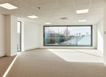 10 m² Business space in Cardiff, 14 Neptune Court (CF24 5PJ) - 5 | MatchOffice