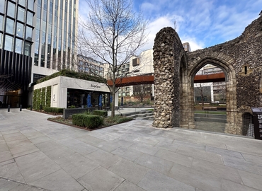 Business center 2 London Wall Place EC2Y 5AU The City of London