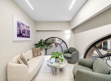 Business center 30 Saint James's Square SW1Y 4AL West London