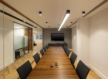 Office 14 Berkeley Street W1J 8DU West London