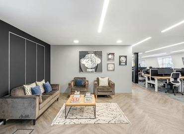 152 m² Serviced office in West London, 180 Great Portland Street (W1W 5QZ) - 1 | MatchOffice